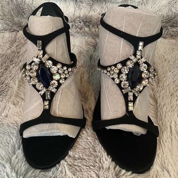 Giuseppe Zanotti Shoes - Giuseppe Zanotti | US 6 | Suede Crystal Embellished Strappy Sandals
